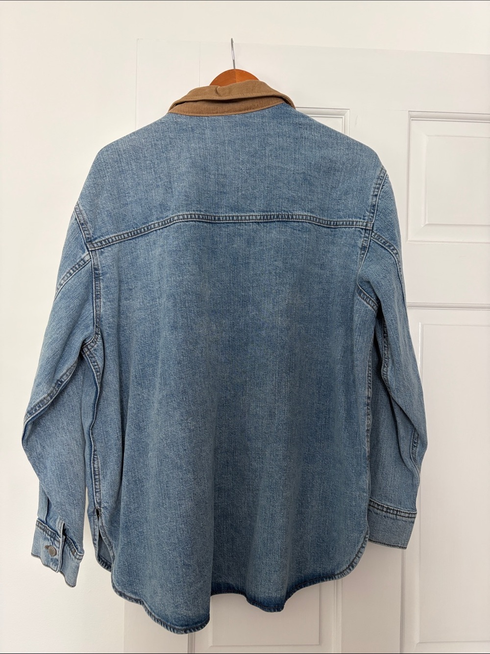 Viral OveraizedUniversal Thread Light Blue Denim Jacket with Tan Corduroy Collar - Picture 3 of 5